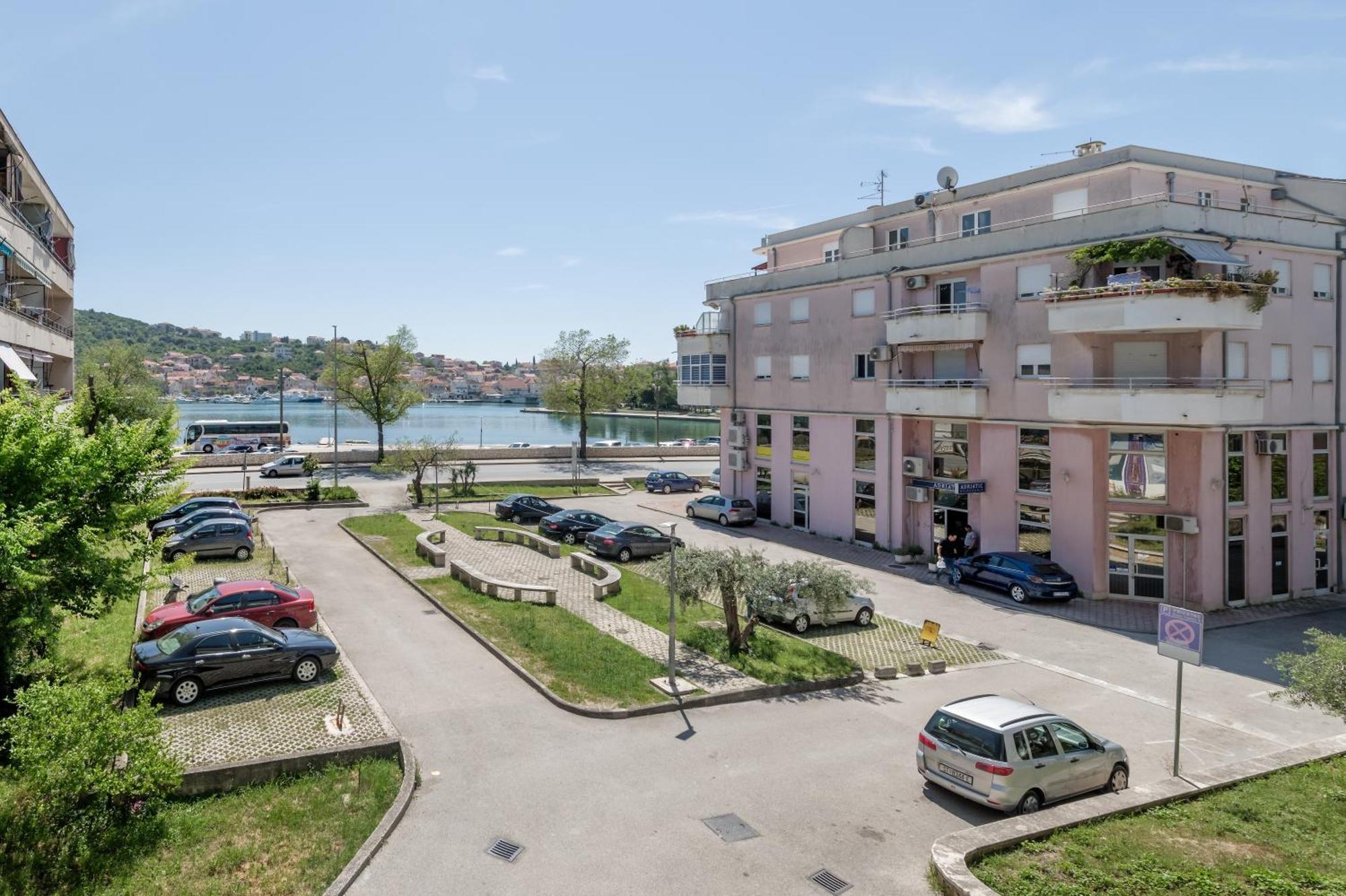 Apartman Casa Vecchia Trogir Bagian luar foto